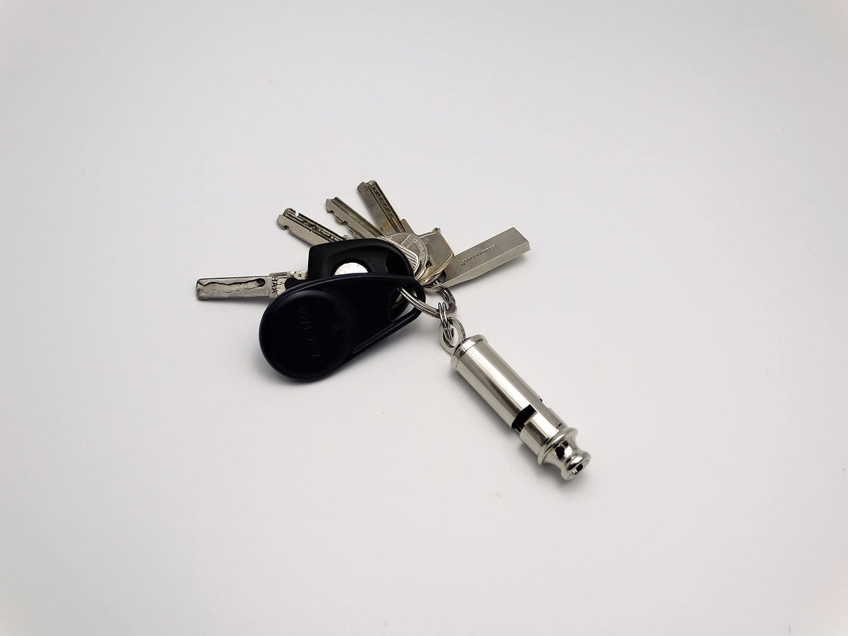 Mil-Tec Bobby Nickel-plated Whistle