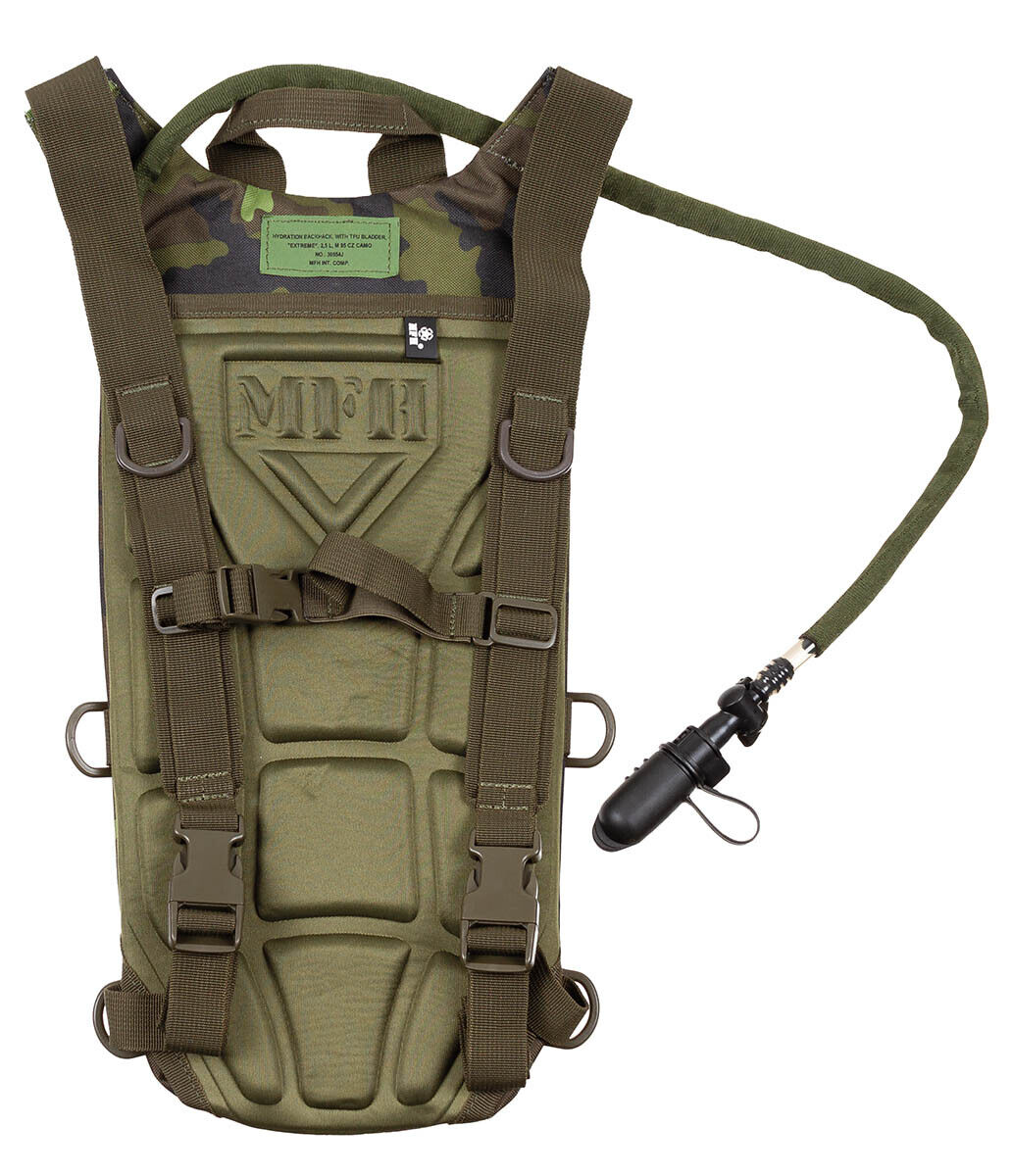 Hydration Backpack Hiking Outdoor Activities with TPU Bladder Extre M 95 CZ Camo