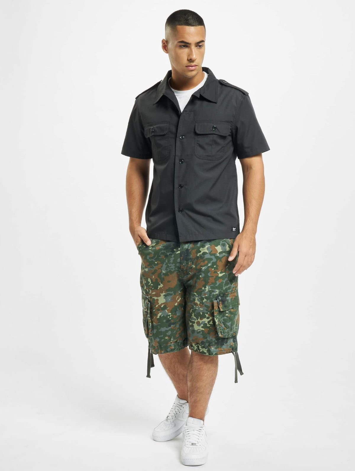 Brandit Urban Legend Shorts Dark Camo