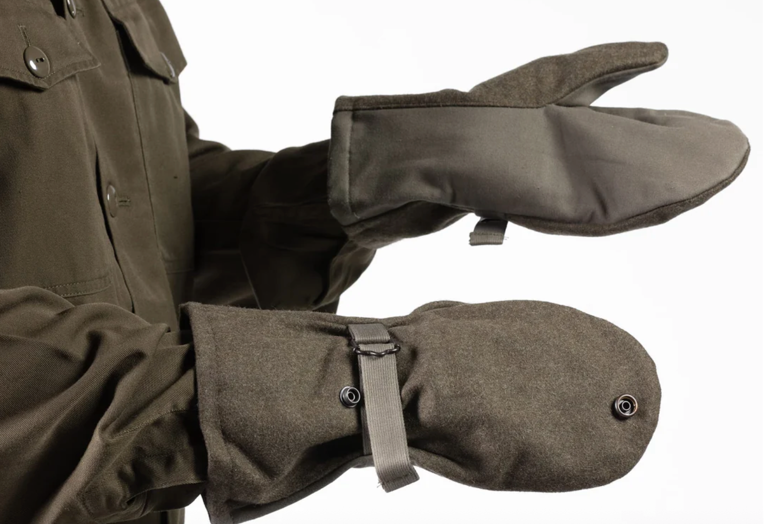 Original Austrian Army Mittens Green Shooting – Used