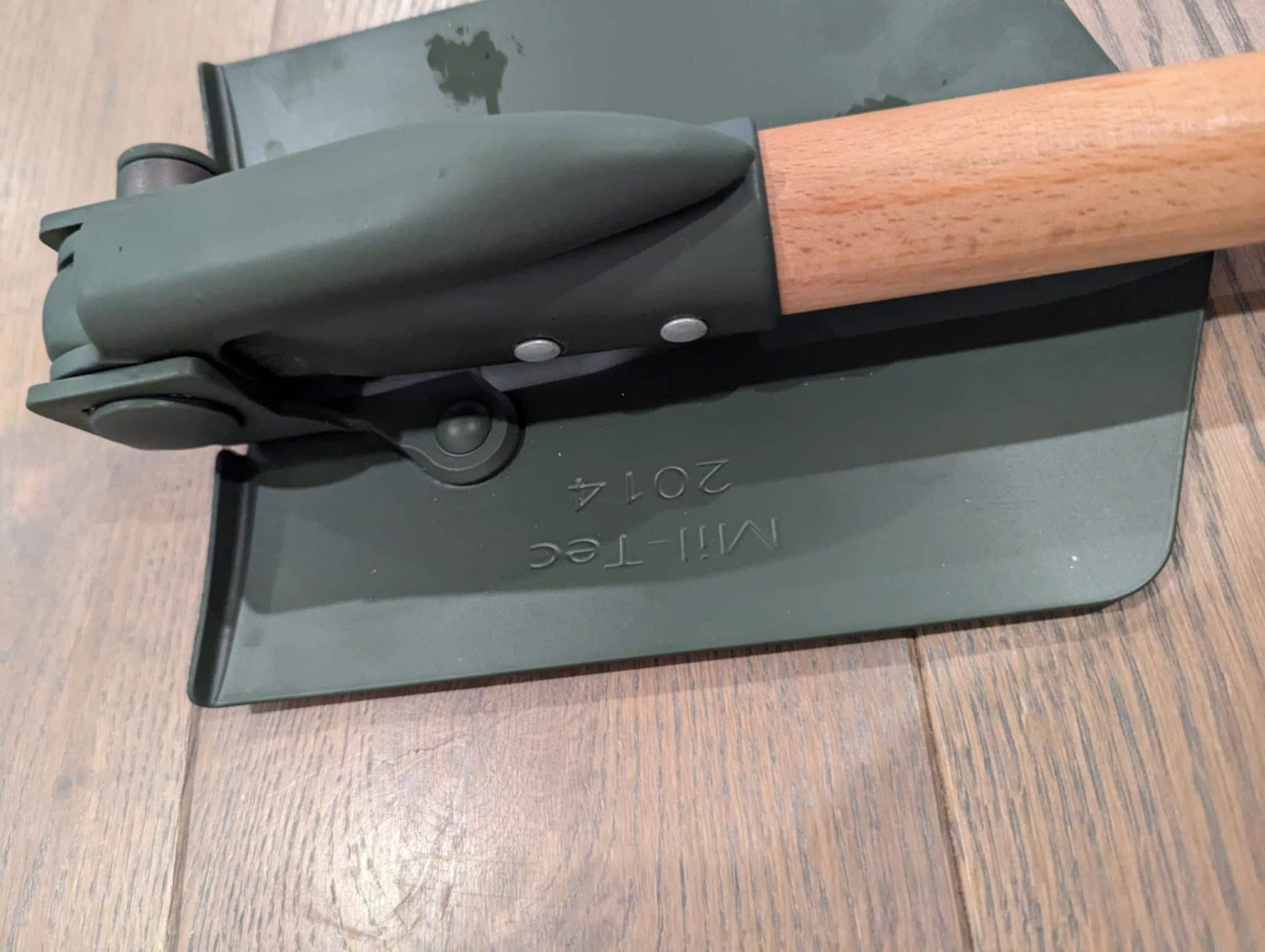 Original German Army Germ.folding Shovel New with Leather Pouch – Used