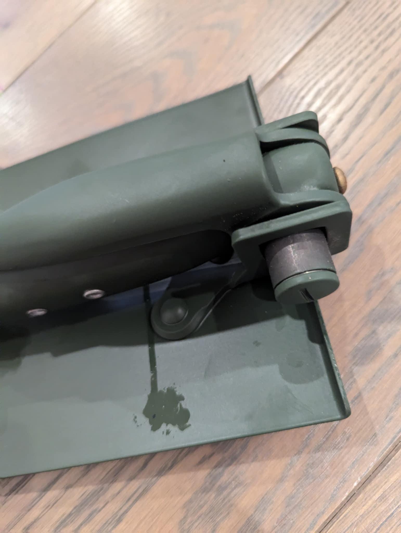 Original German Army Germ.folding Shovel New with Leather Pouch – Used