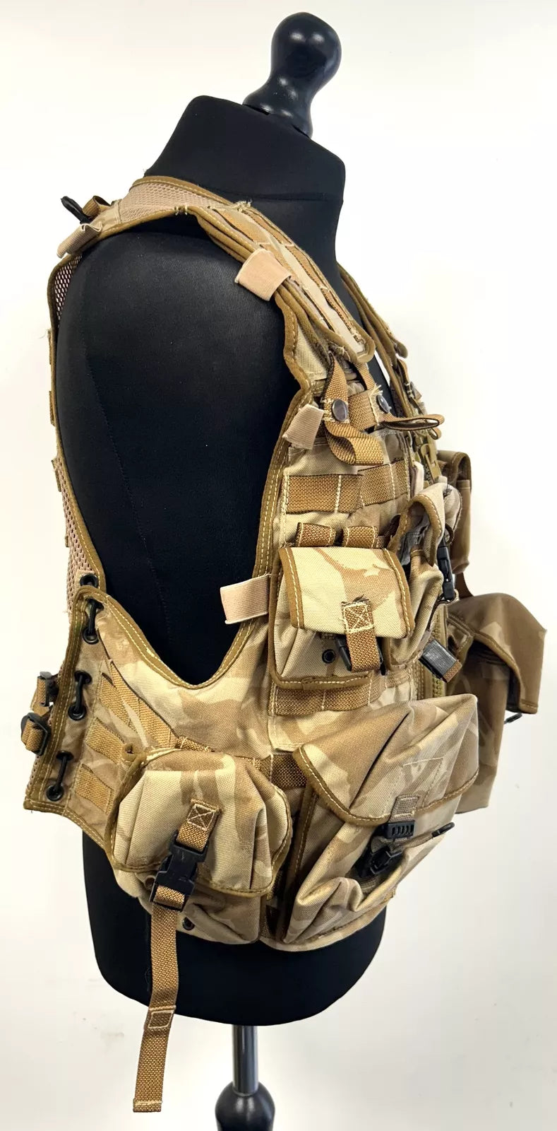 Original British Army Vest Tactical Desert Camo DPM – Used